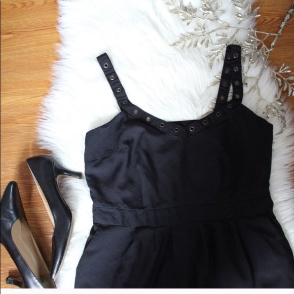 Little black dress - Picture 6 of 8